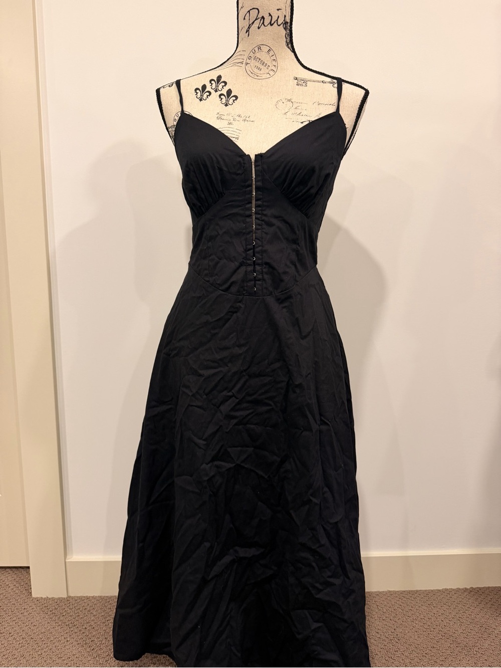 Black Spaghetti-Strap Midi Dress - Classic Evening Style